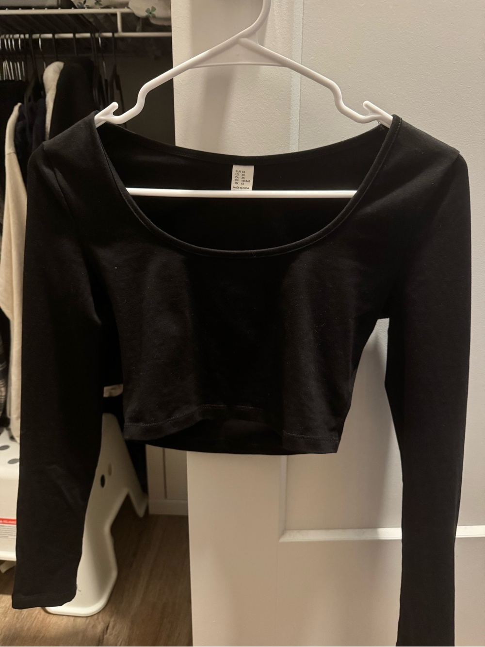 Black Long Sleeve Crop Top - Unbranded